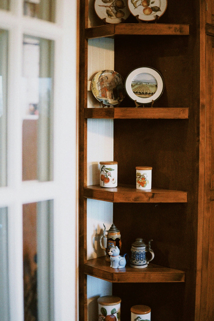 Decorative Reading Products – Style for the Book Lover’s Space