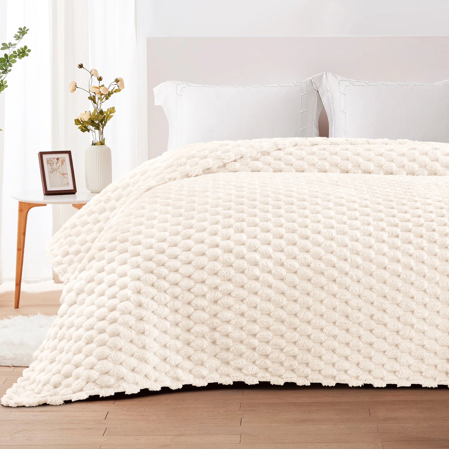 Whale Flotilla Queen Size Blanket – 90x90 Inches (Ivory)